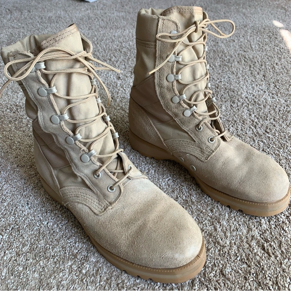 Army Combat Boots Hot Weather Men’s Size 7.5 W